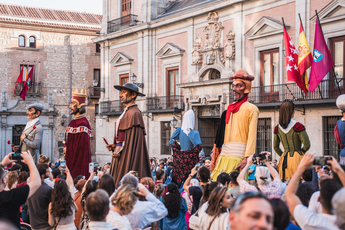 Gigantes y Cabezudos